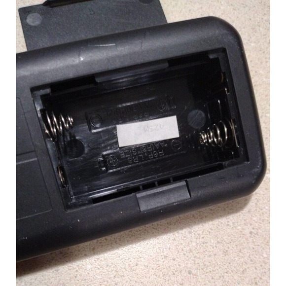 ONKYO RC-264C 6-Disc CD Audio Remote Control OEM - W/ Bat Cover Tested & Works! - Picture 4 of 4